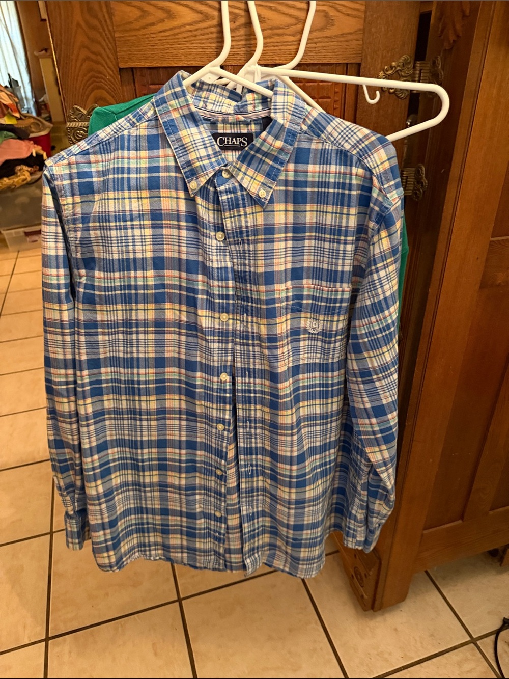 Chaps Men's Blue and White Plaid Button-Down Shirt